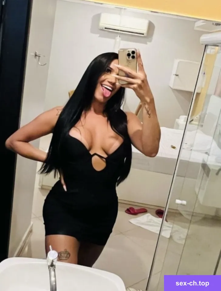 Übersetzt von Juliafox in BASEL 🍆🍆🍆🍆🍆23 — Foto 1