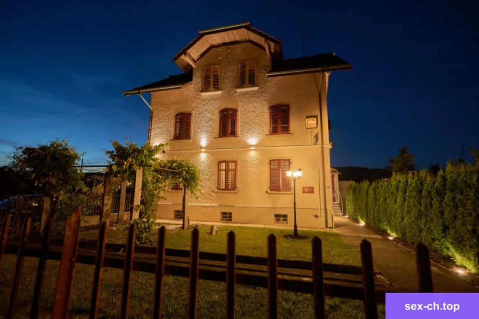 Erotik-Villa zum übernehmen — Foto 1